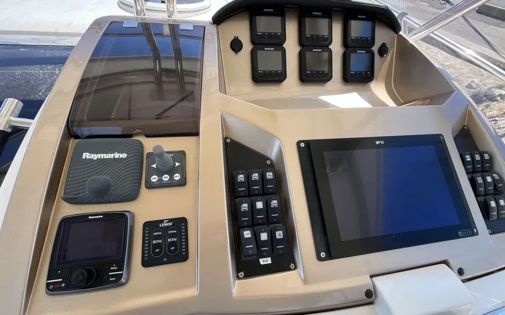 slider 4 Sessa Marine Key Largo 36