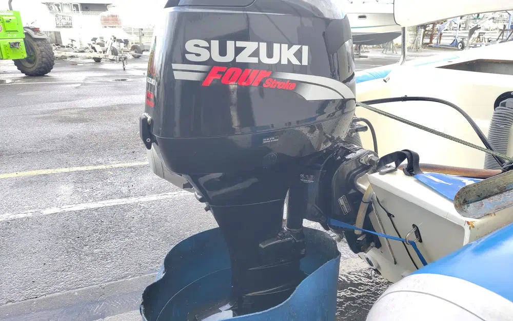 slider 1 SUZUKI DF50 arbre long 2006 (339 heures)