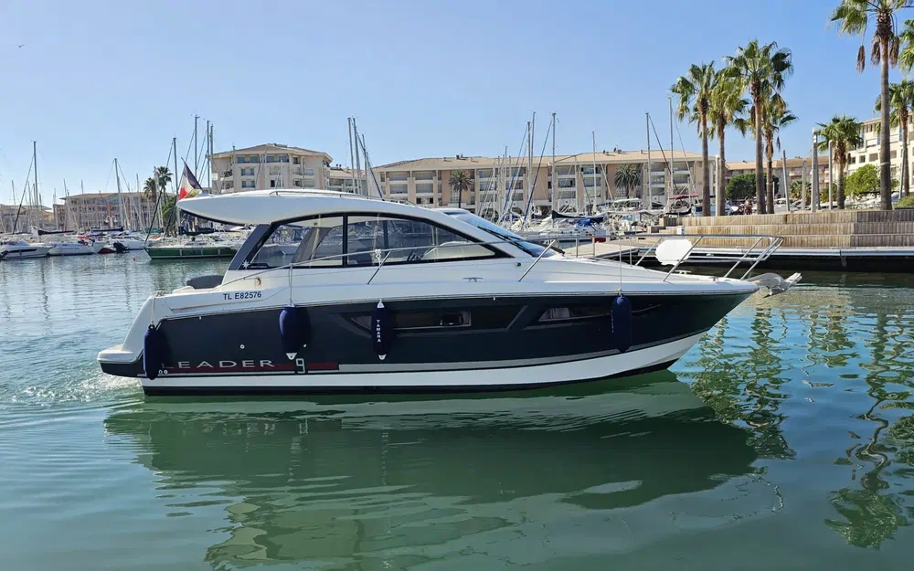 slider 2 Jeanneau Leader 9