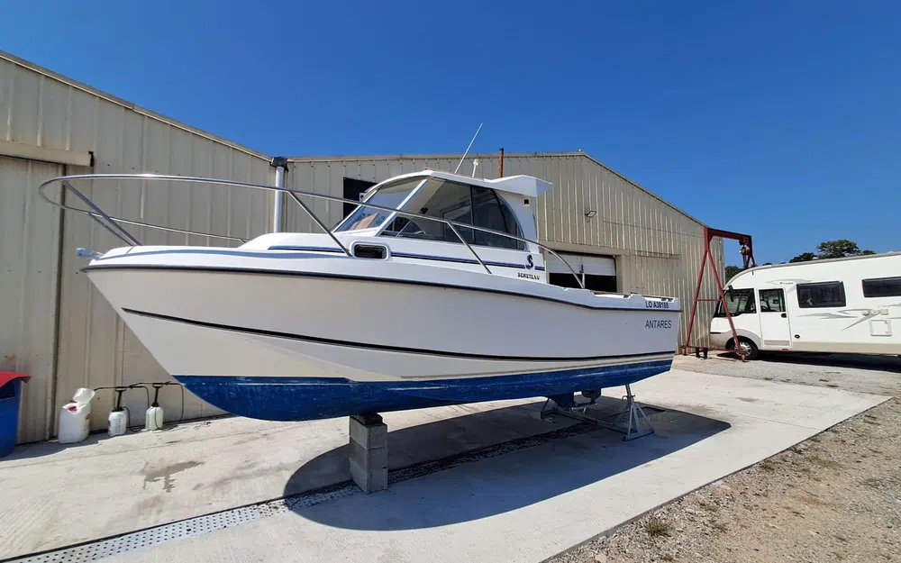 slider 0 Beneteau Antares S6TF