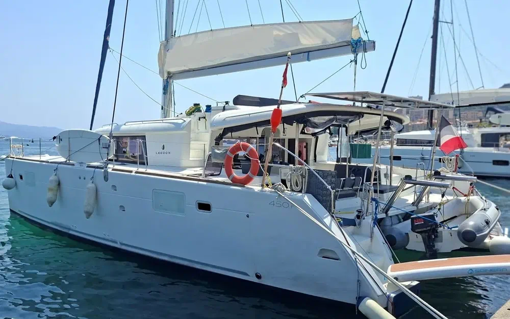 slider 1 Lagoon 450 F