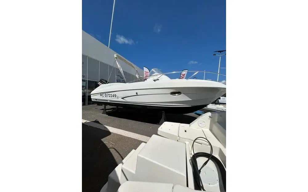 slider 10 Beneteau Flyer 750 Sundeck