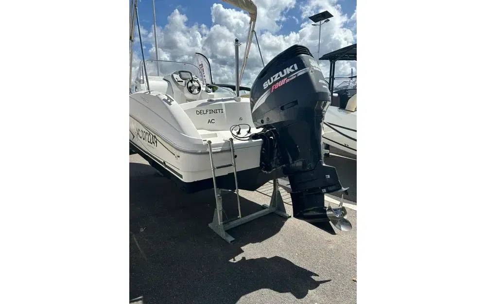 slider 12 Beneteau Flyer 750 Sundeck