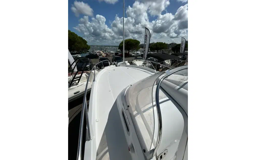 slider 2 Beneteau Flyer 750 Sundeck