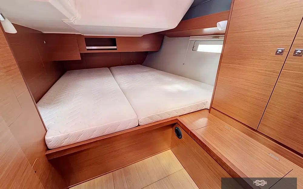slider 24 Dufour 430 Grand Large