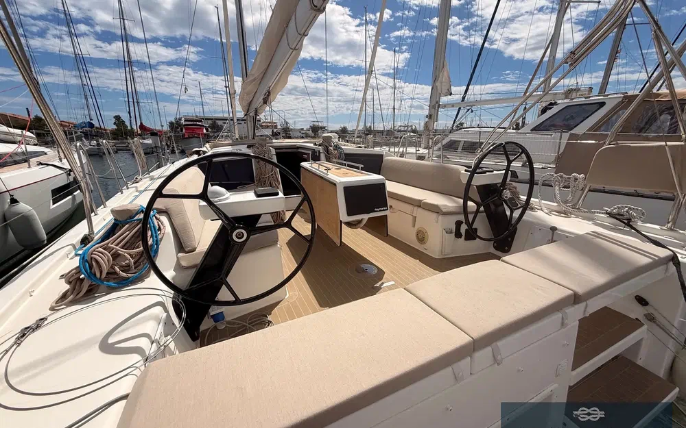 slider 42 Dufour 430 Grand Large