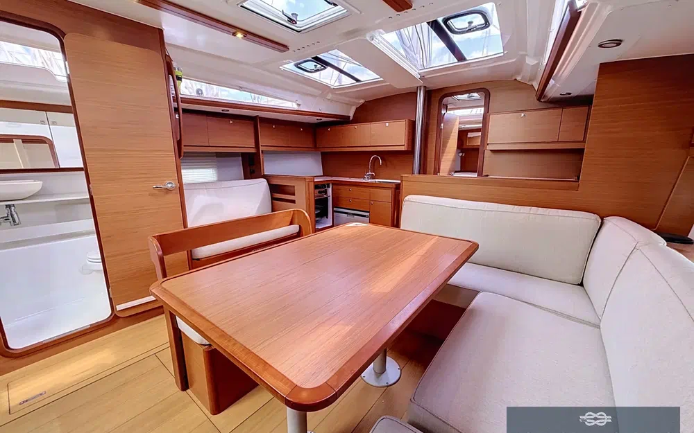 slider 4 Dufour 430 Grand Large