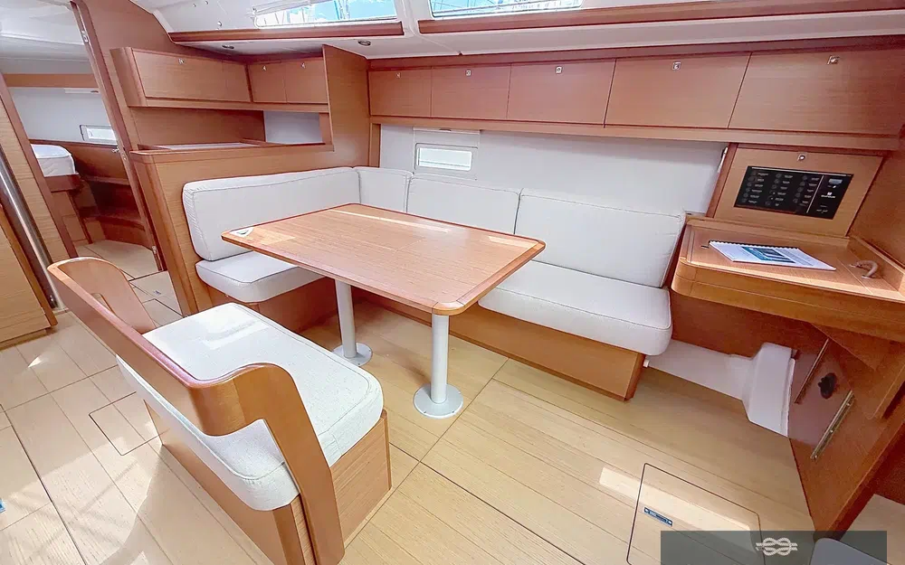 slider 5 Dufour 430 Grand Large