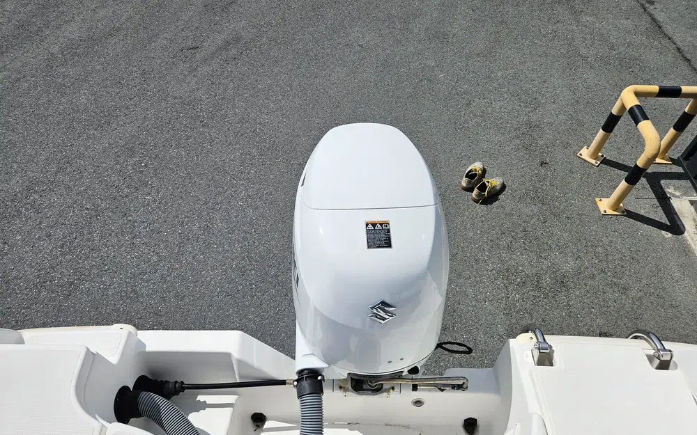 slider 9 Beneteau ANTARES 620 Fishing