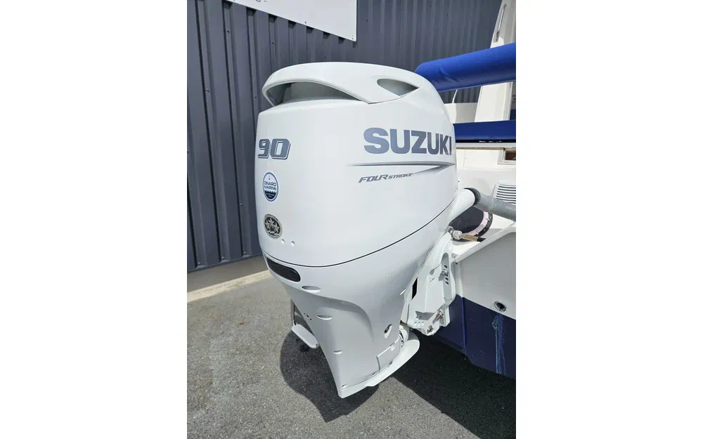 slider 19 Beneteau ANTARES 620 Fishing