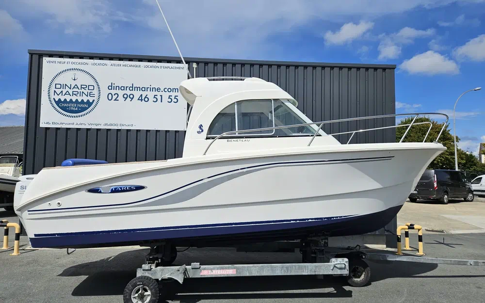 slider 1 Beneteau ANTARES 620 Fishing