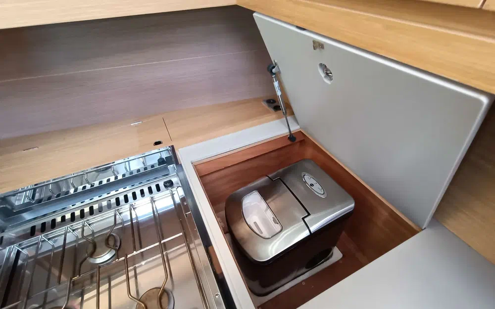 slider 17 Dufour 460 Grand Large