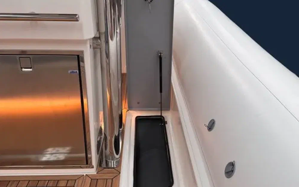 slider 10 Marlin Boat 40