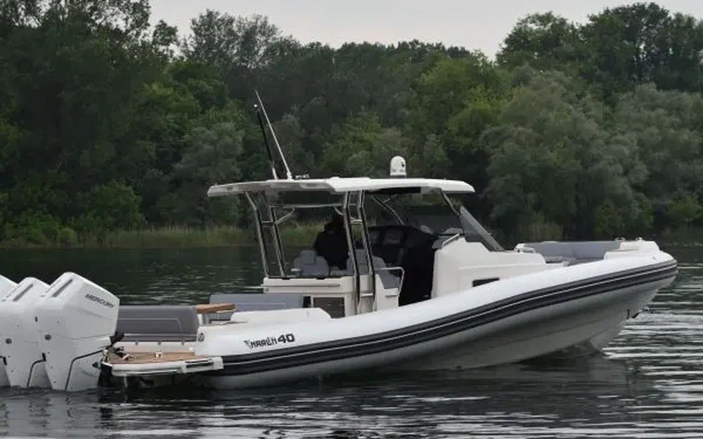 slider 1 Marlin Boat 40
