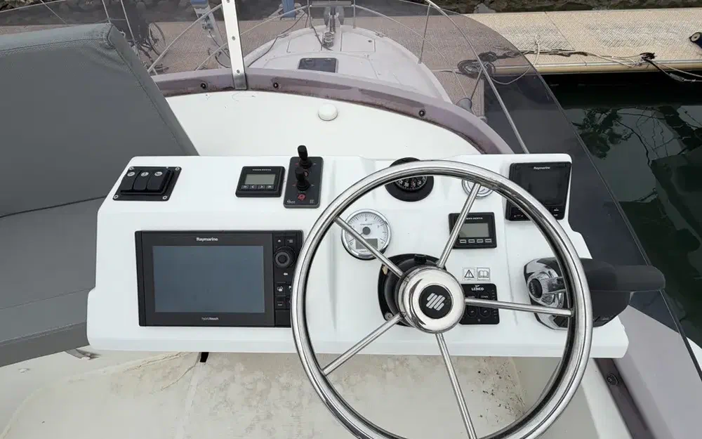 slider 17 Beneteau Swift Trawler 30