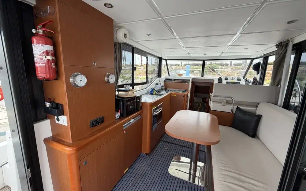 slider 25 Beneteau Swift Trawler 30
