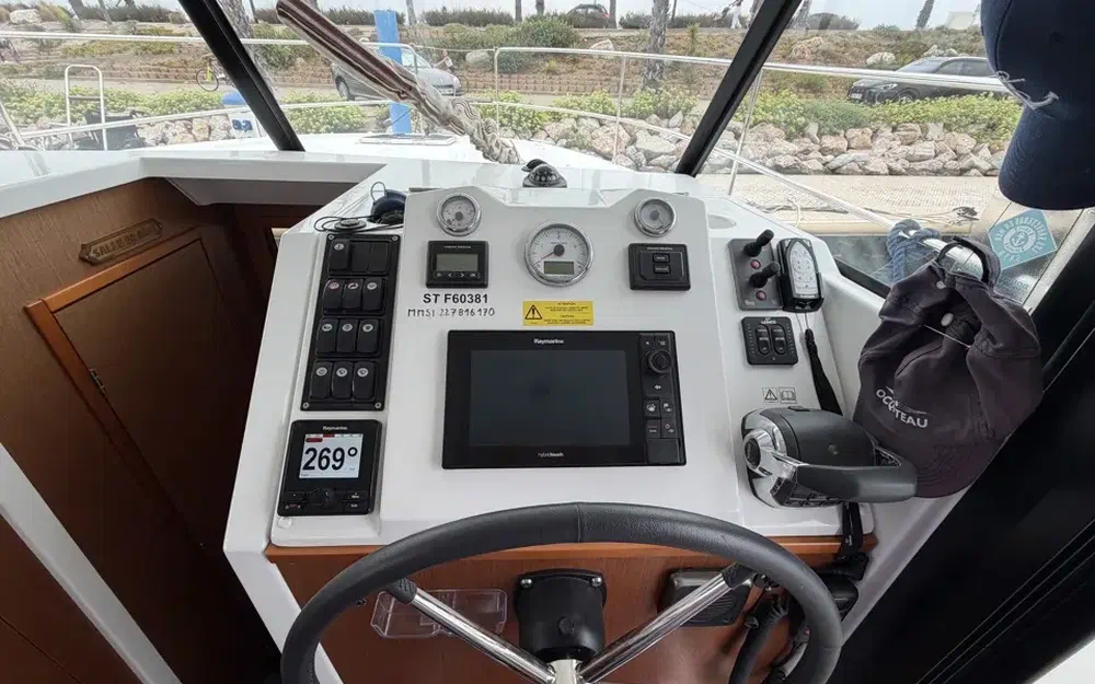 slider 31 Beneteau Swift Trawler 30