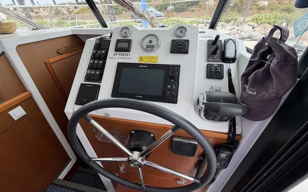 slider 32 Beneteau Swift Trawler 30