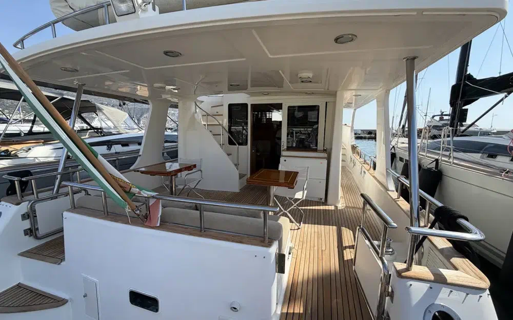 slider 2 Grand Banks Aleutian 59