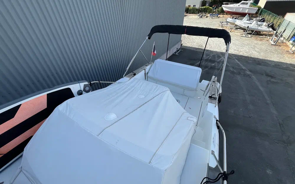 slider 8 Beneteau Flyer 8.8 SUNdeck
