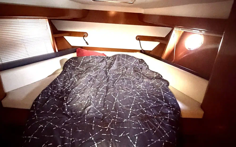slider 10 Beneteau Monte Carlo 42