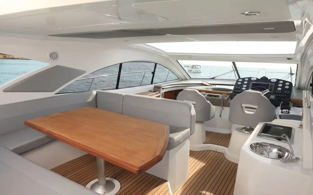 slider 2 Beneteau Monte Carlo 42