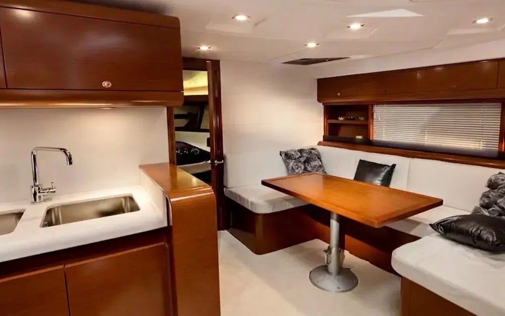 slider 4 Beneteau Monte Carlo 42