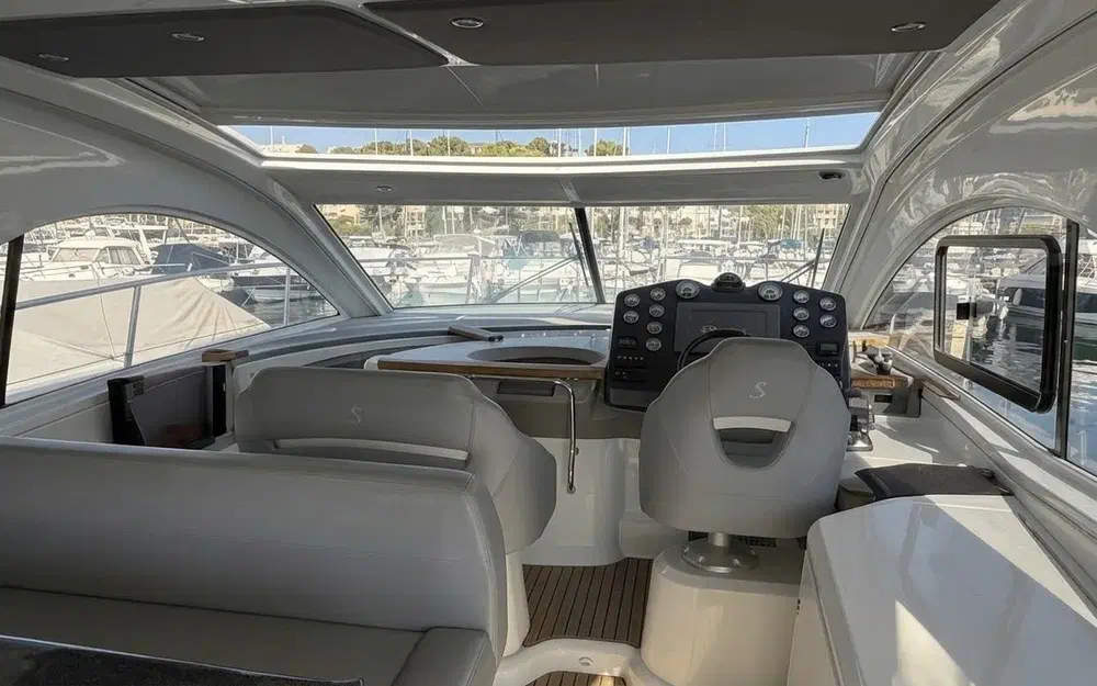 slider 5 Beneteau Monte Carlo 42