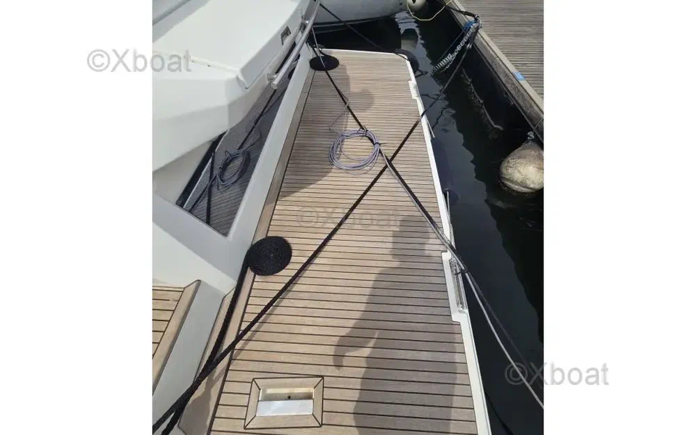 slider 9 Prestige Yachts 460 Fly