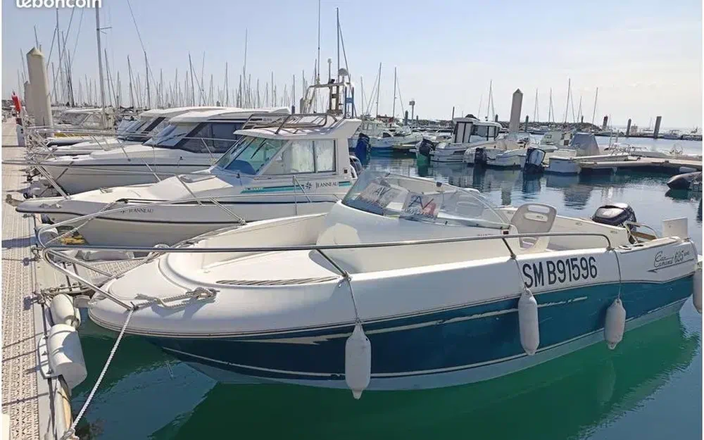 slider 0 Jeanneau Cap camarat 625 WA