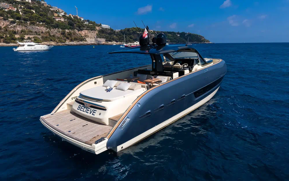 slider 1 Invictus 460 TT