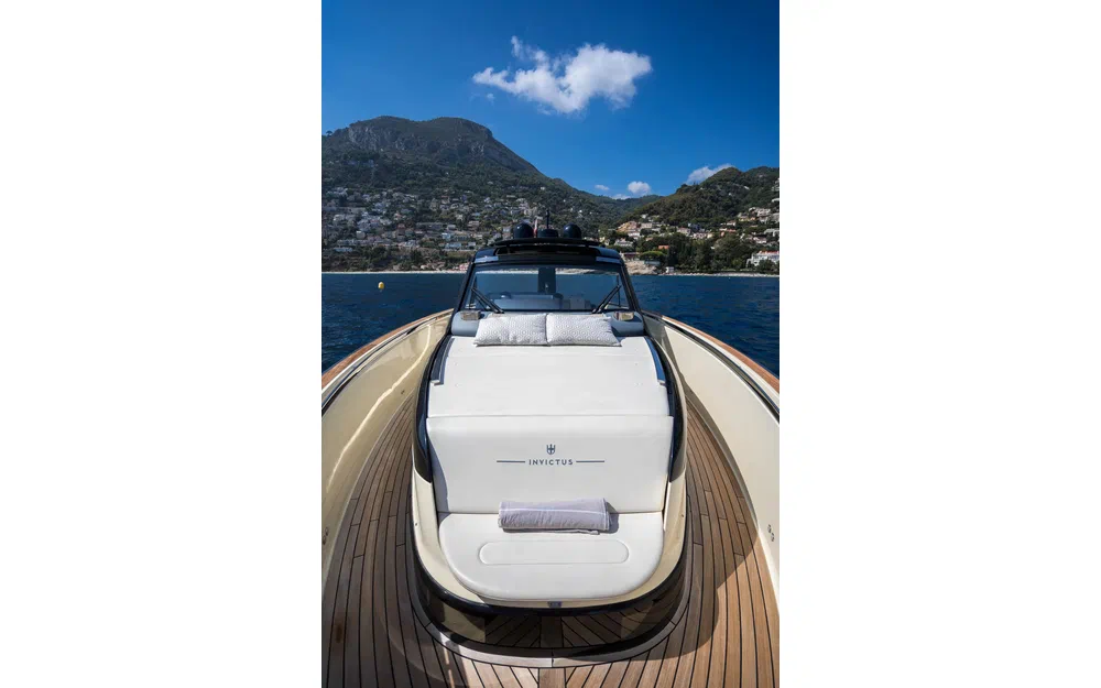 slider 20 Invictus 460 TT