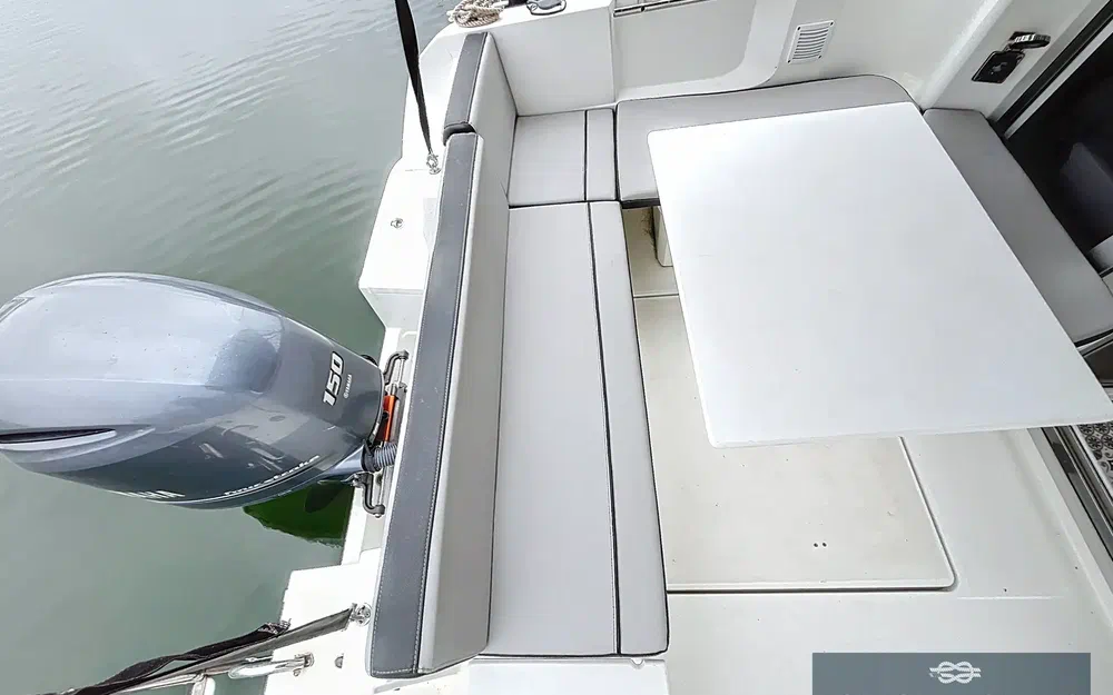 slider 16 Jeanneau Merry Fisher 695