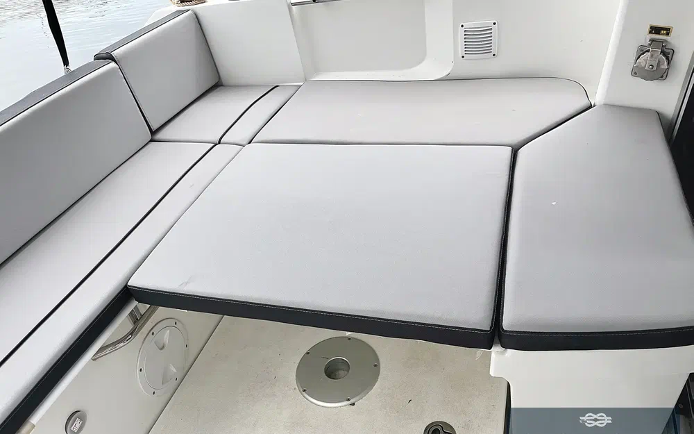 slider 22 Jeanneau Merry Fisher 695