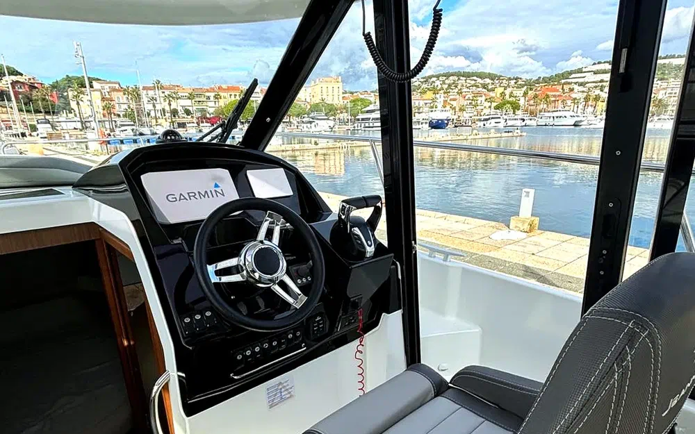 slider 26 Jeanneau Merry Fisher 895 OFFSHORE