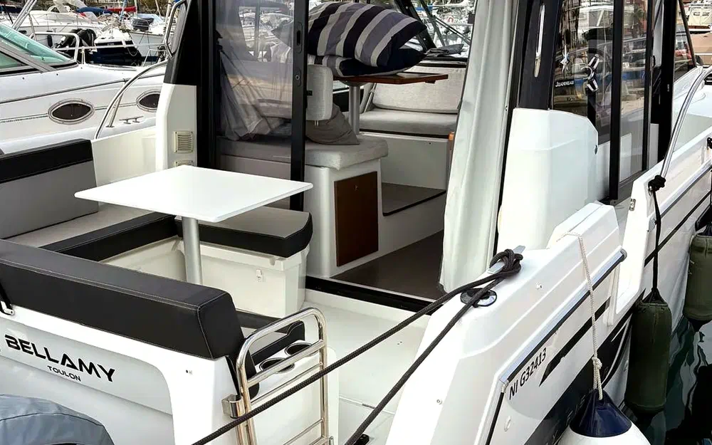 slider 3 Jeanneau MERRY FISHER 895 SPORT SERIE 2