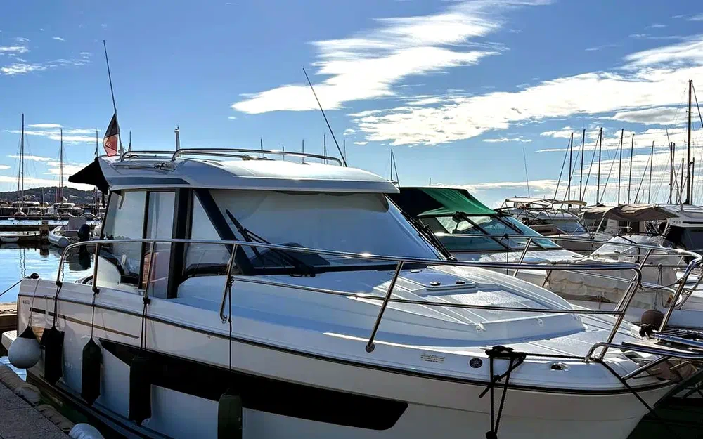slider 0 Jeanneau Merry Fisher 895 OFFSHORE