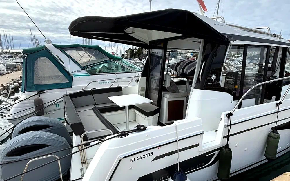 slider 4 Jeanneau MERRY FISHER 895 SPORT SERIE 2