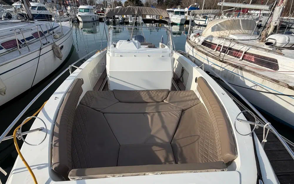 slider 17 Pacific Craft 750 Open