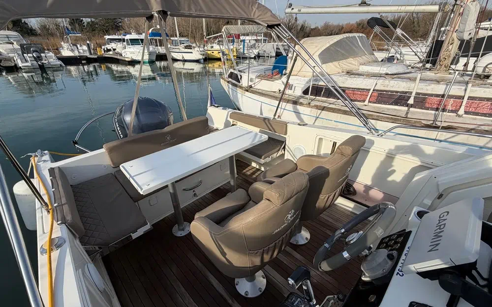 slider 18 Pacific Craft 750 Open