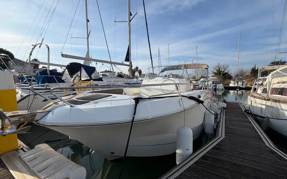 slider 3 Pacific Craft 750 Open