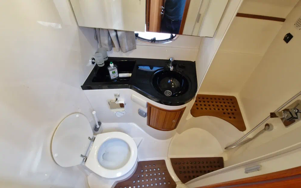 slider 19 Marex 350 Cabriolet Cruiser