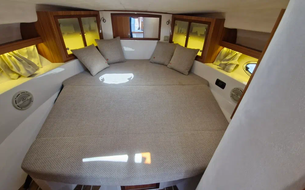 slider 22 Marex 350 Cabriolet Cruiser