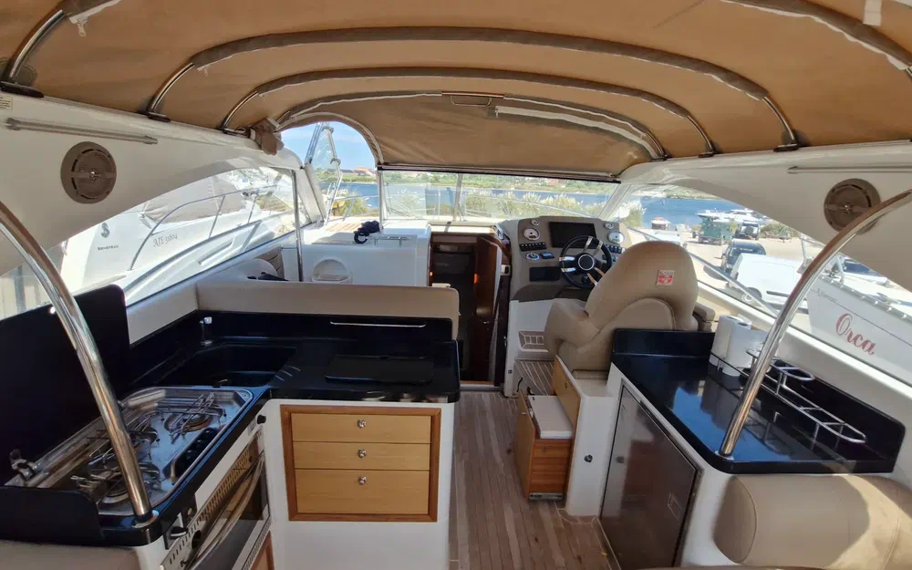 slider 7 Marex 350 Cabriolet Cruiser