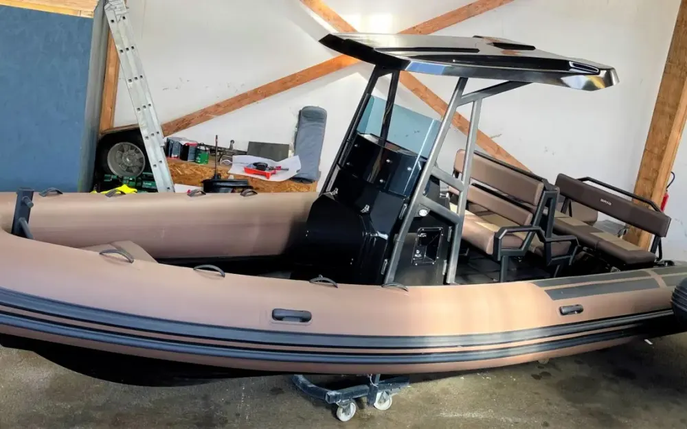 slider 4 Brig Navigator 24 - null