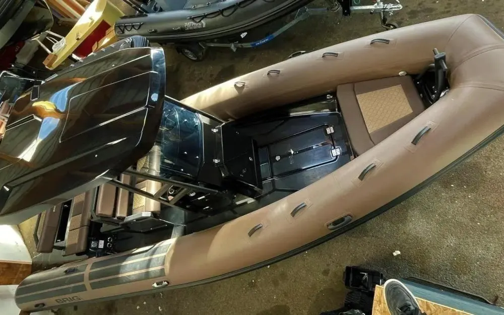 slider 7 Brig Navigator 24 - null