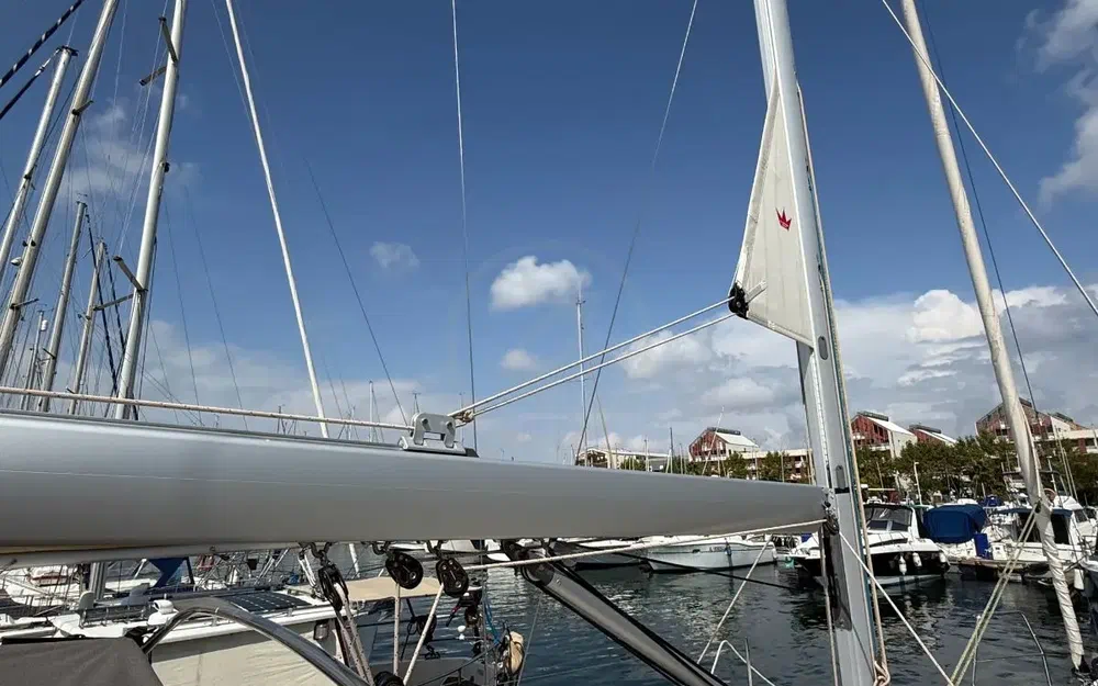 slider 12 Dufour 37