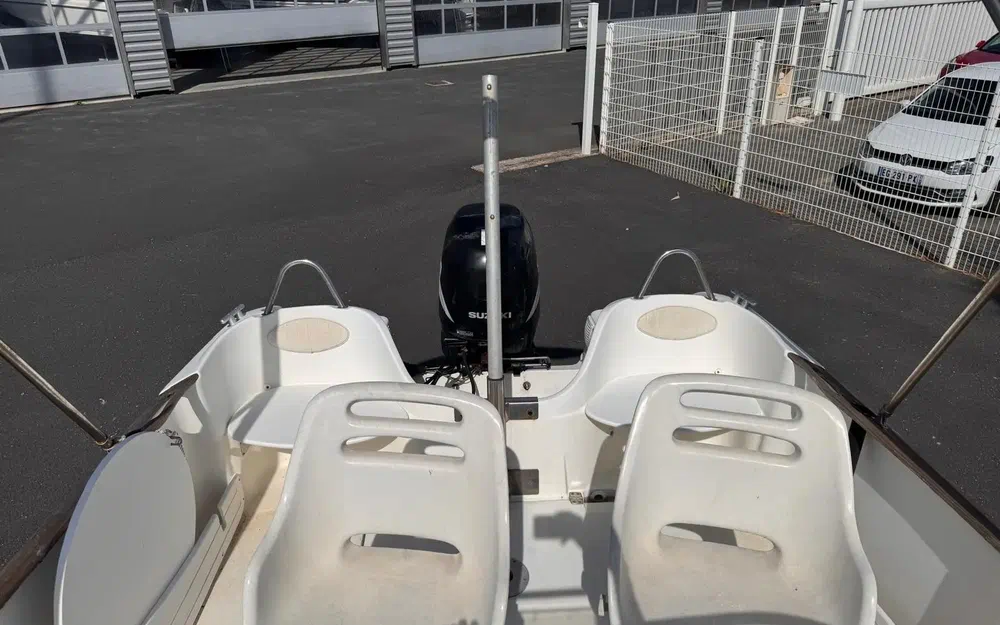 slider 9 Beneteau Flyer 550