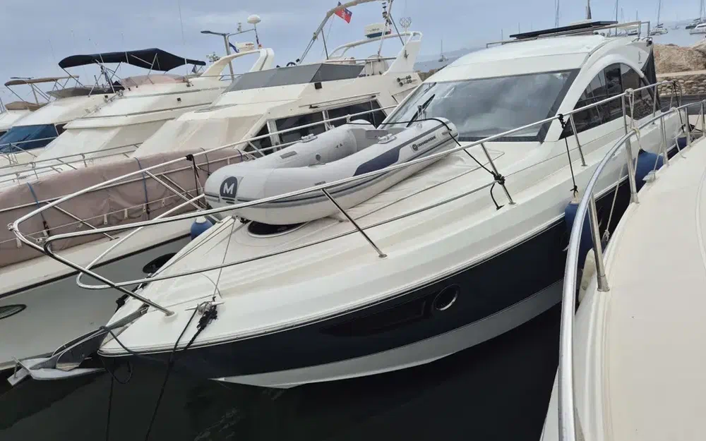 slider 0 Beneteau Flyer Gran Turismo 38
