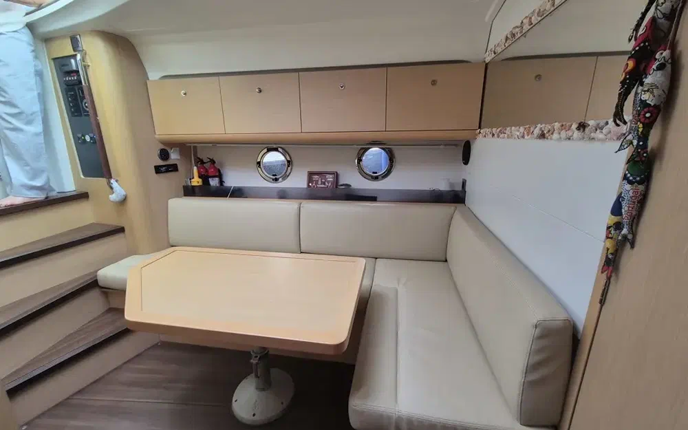 slider 23 Beneteau Flyer Gran Turismo 38